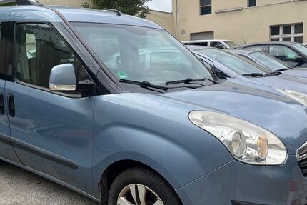 Opel Combo 193.000 km 3.500 € Berlin 13359