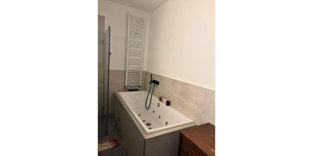 Etagenwohnung Berlin Marzahn-Hellersdorf - 2 Zimmer, 87 m&sup2;, 1.650&euro; | Angebot:24583080