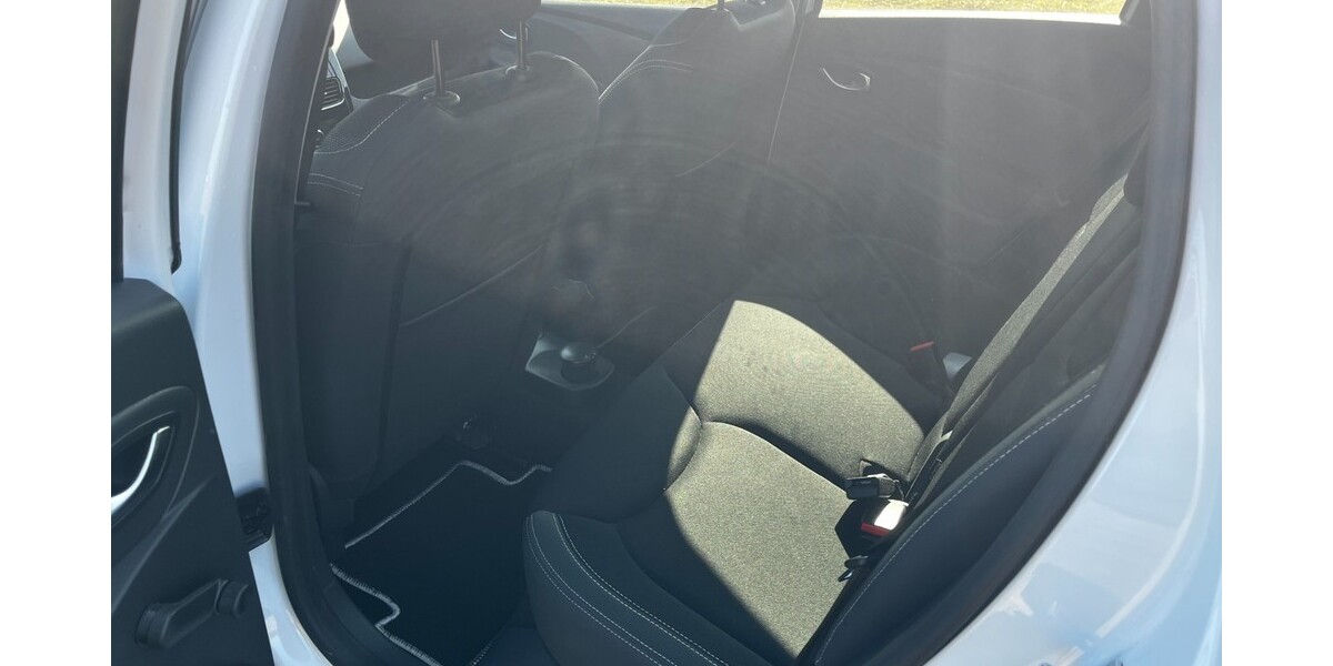 Renault Clio IV 31.226 km 8.860 &euro; Berlin 10178