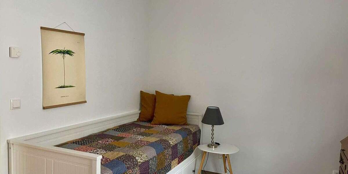 Doppelhaushälfte Berlin Altglienicke - 4 Zimmer, 134 m&sup2;, 2.200&euro; | Angebot:25821698