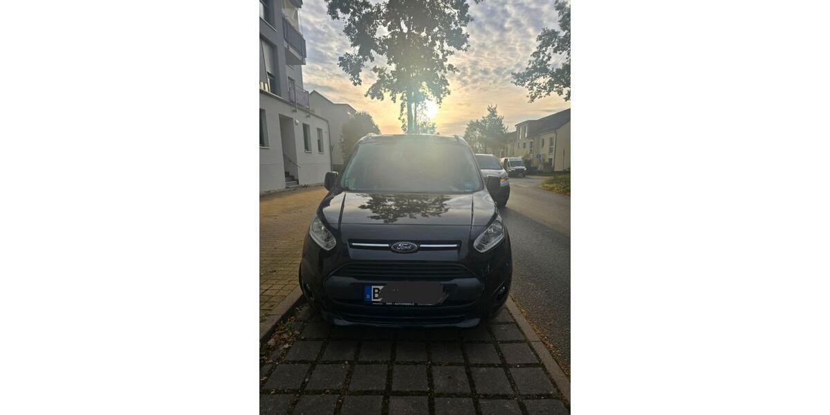 Ford Tourneo Connect 148.396 km 11.450 &euro; Berlin 12309