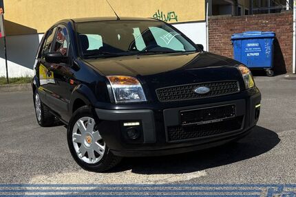 Ford Fusion 214.720 km 2.890 &euro; Berlin - Pankow 13187