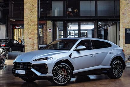Lamborghini Urus 1.038 km 321.300 &euro; Berlin 10553