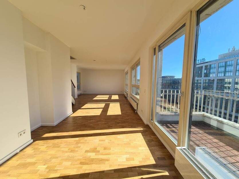 Stilvolles City-Penthouse mit Dachterrasse und 3 Balkonen in bester Lage der Dorotheenstraße! 2 zimmer