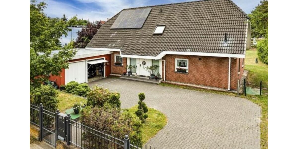 Einfamilienhaus Berlin Treptow-Köpenick - 8 Zimmer, 218 m&sup2;, 3.500&euro; | Angebot:25899025