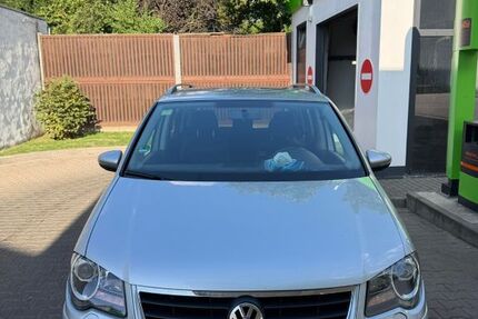 VW Touran 380.000 km 2.800 &euro; Berlin 13156