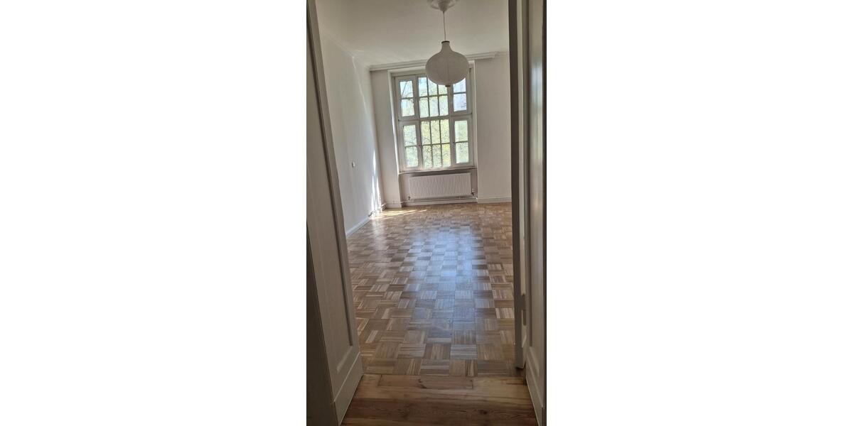 Etagenwohnung Berlin Charlottenburg-Wilmersdorf - 3 Zimmer, 90 m&sup2;, 2.100&euro; | Angebot:26223892