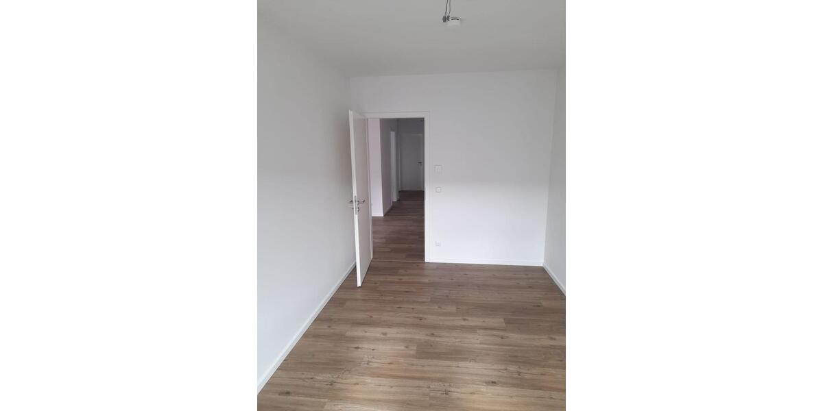 Erdgeschoßwohnung Velten - 3 Zimmer, 70 m&sup2;, 1.050&euro; | Angebot:24816049