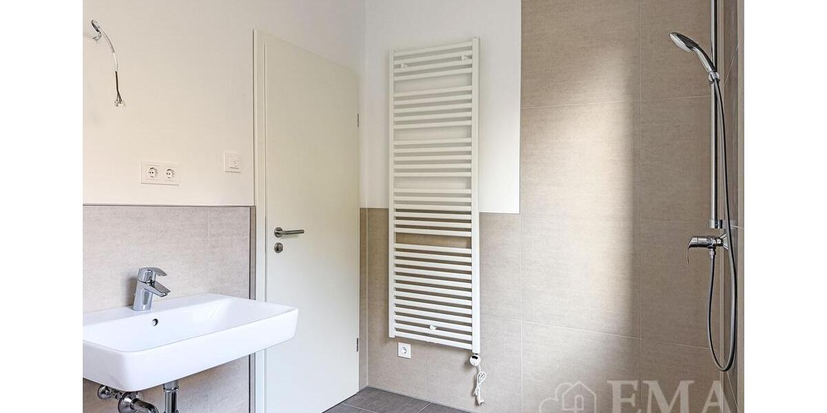 Reihenhaus Falkensee - 4 Zimmer, 109 m&sup2;, 2.299&euro; | Angebot:24711797