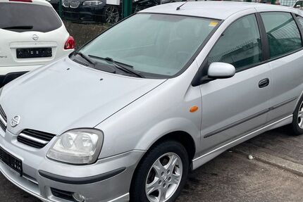 Nissan Almera Tino 115.000 km 3.900 € Berlin 13597