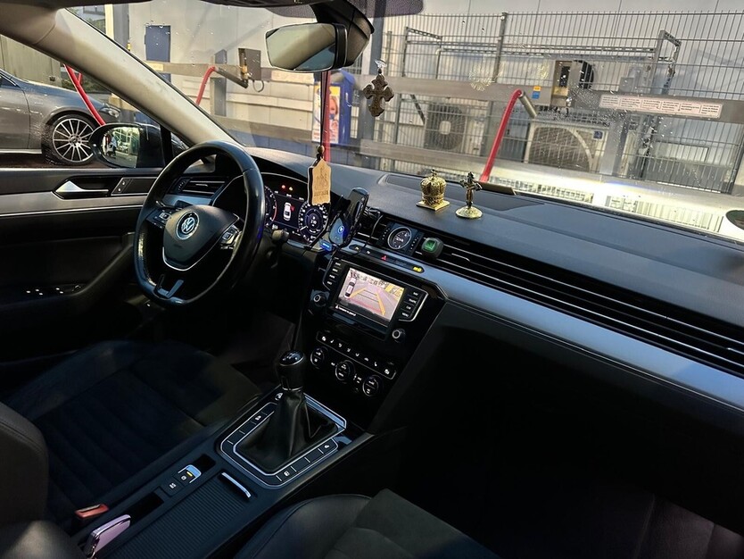 VW Passat 197.000 km 13.000 € Berlin 10178