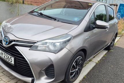 Toyota Yaris 61.500 km 12.500 &euro; Berlin 12355