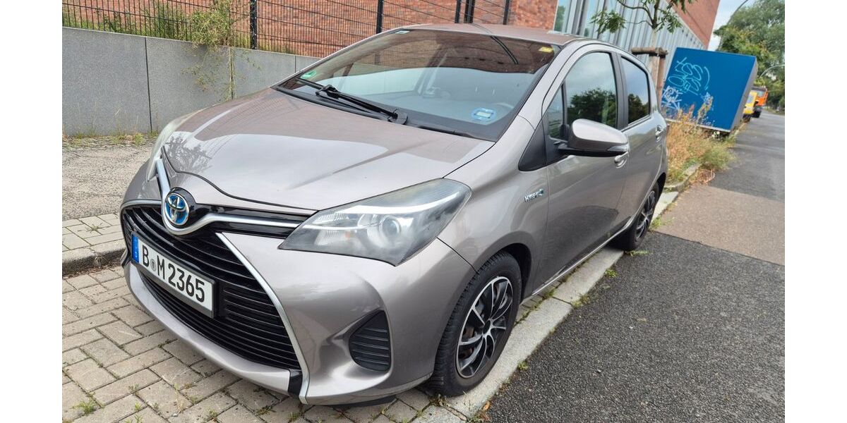 Toyota Yaris 61.500 km 12.500 &euro; Berlin 12355