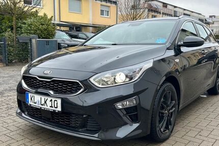 Kia ceed / Ceed 173.000 km 10.990 &euro; Berlin 12439