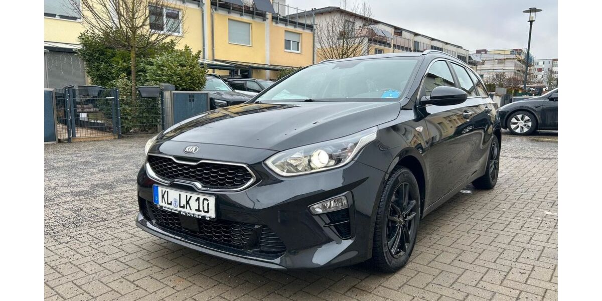 Kia ceed / Ceed 173.000 km 10.990 &euro; Berlin 12439