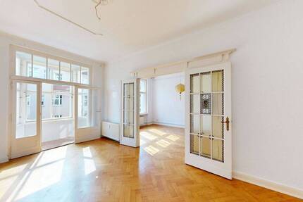 Klassischer Altbau mit Stil in Toplage - 4 Zimmer am Cosimaplatz im charmanten Friedenau 4 zimmer