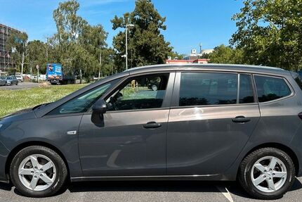 Opel Zafira Tourer 183.000 km 8.568 &euro; Berlin 13597