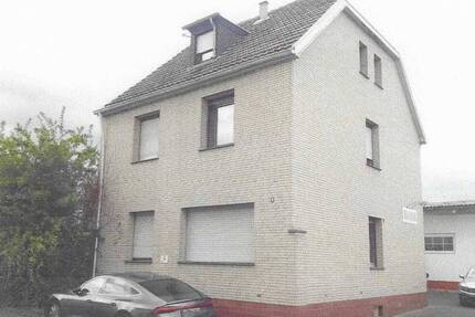 50321 Brühl bei Köln - Freiwerdende Gewerbehalle rd. 700 m² + Wohnhaus ca. 140 m²