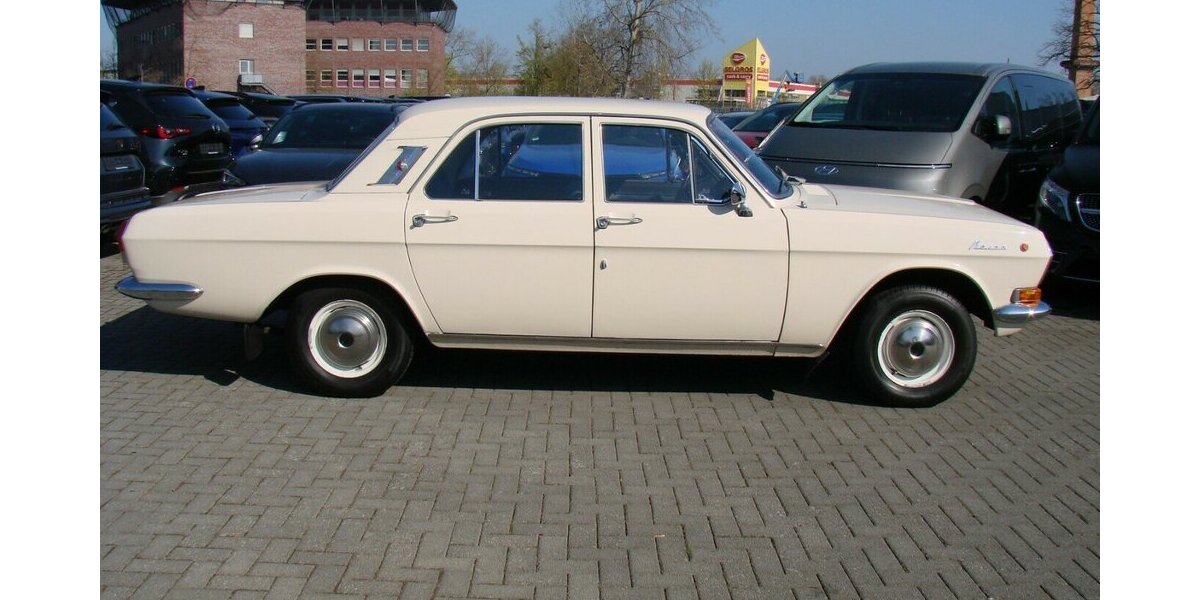  andere WOLGA M-24 GAS H-Kennzeichen AHK 33.695 km 10.980 &euro; Falkensee 14612