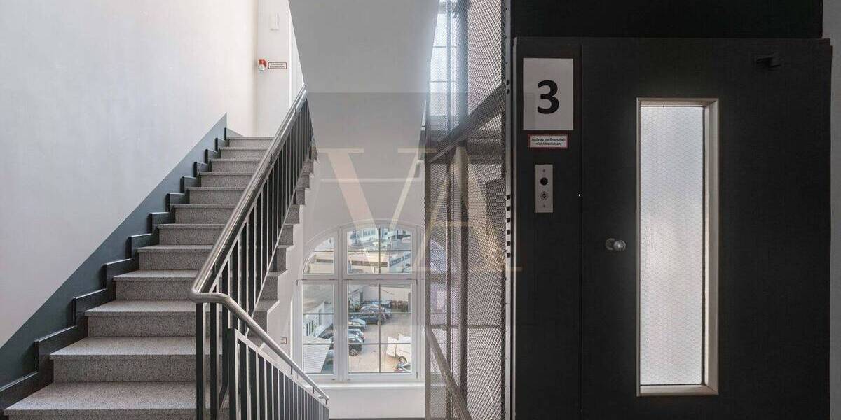 Gewerbeobjekt Berlin Charlottenburg - 9 Zimmer, 292 m&sup2;, 8.600&euro; | Angebot:25985428