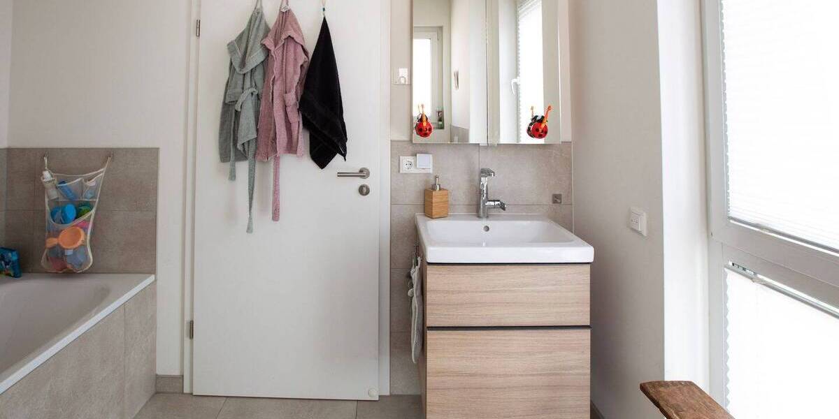 Einfamilienhaus Berlin Niederschönhausen - 5 Zimmer, 145 m&sup2;, 3.300&euro; | Angebot:26435714