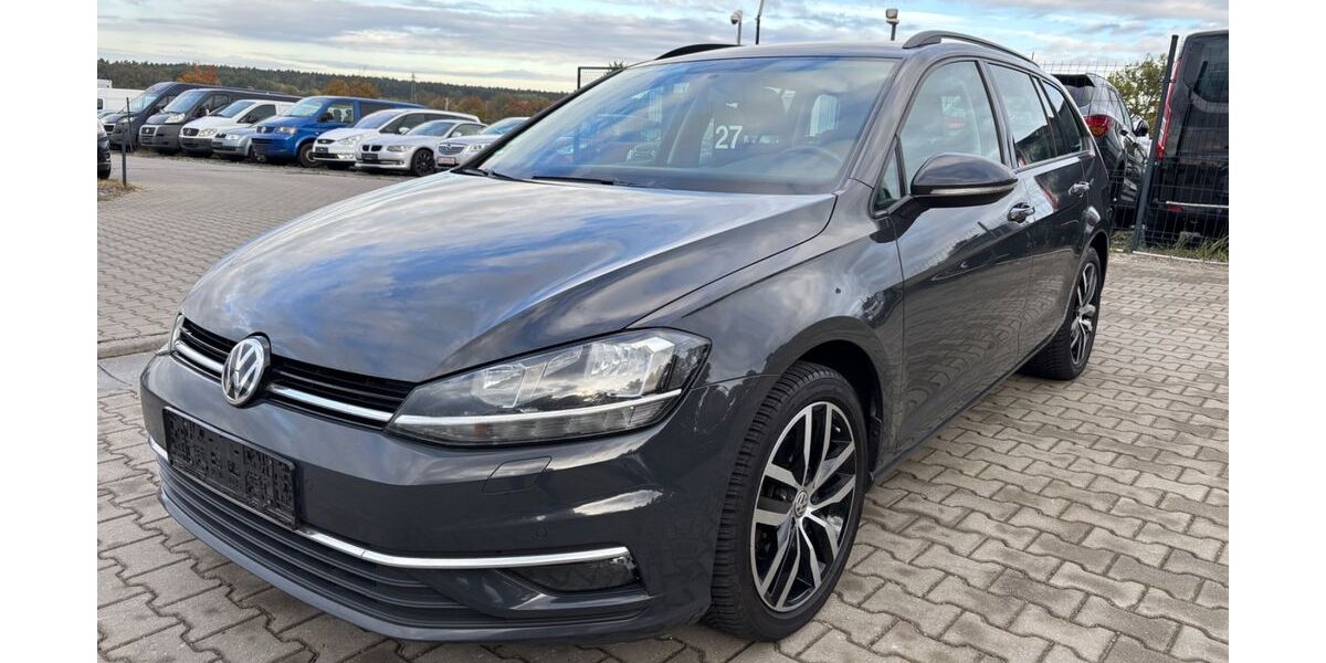 VW Golf 216.000 km 8.999 &euro; Wildau 15745