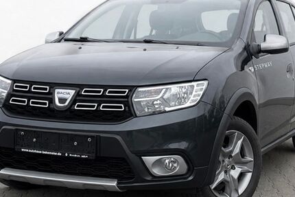 Dacia Logan 99.985 km 7.999 &euro; Berlin 13051