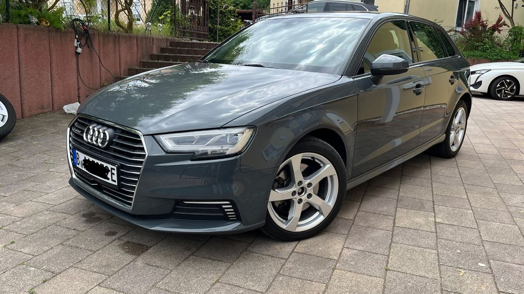 Audi A3 66.800 km 17.900 &euro; Berlin 12619