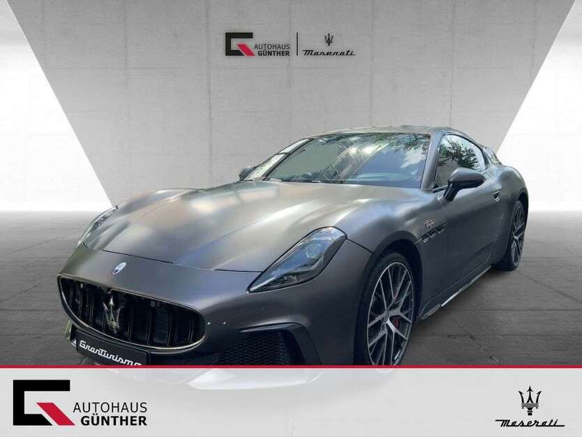 Maserati GranTurismo 22.764 km 144.490 € Berlin 10587