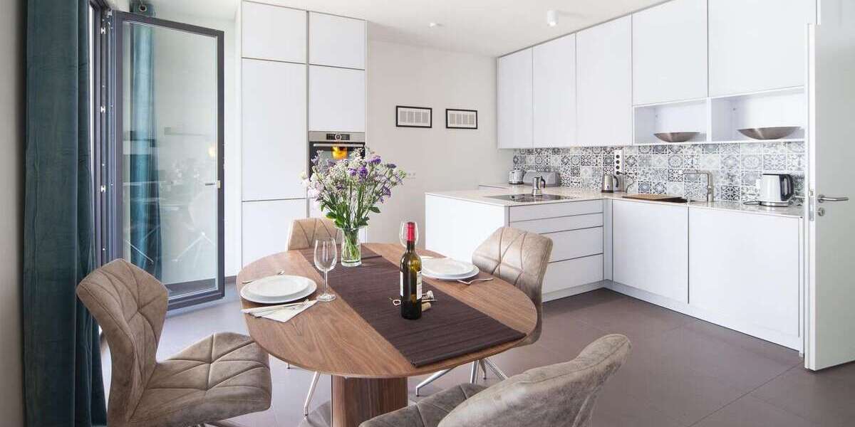 Etagenwohnung Berlrin Mitte - 3 Zimmer, 107 m&sup2;, 3.200&euro; | Angebot:26032403