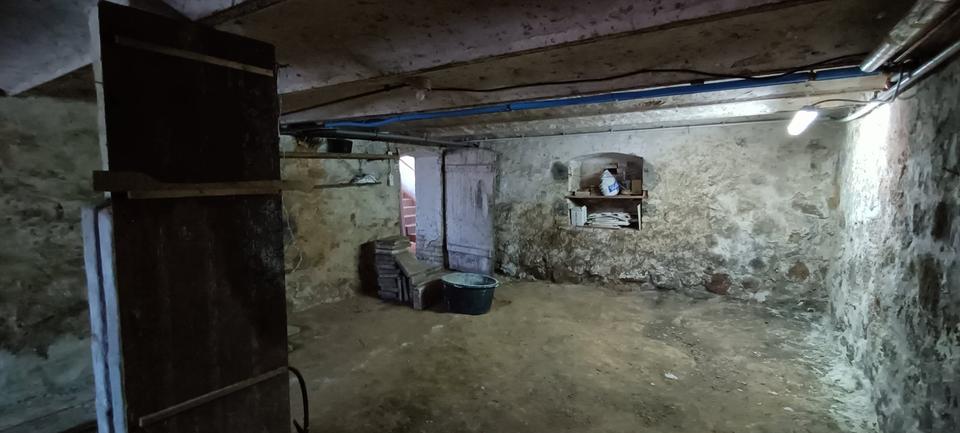 Mehrfamilienhaus, Wohnhaus Berlin Spandau - 5 Zimmer, 255 m&sup2;, 400.000&euro; | Angebot:25634153