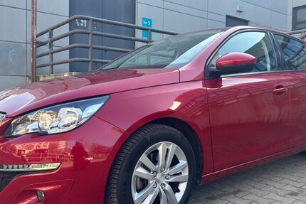 Peugeot 308 25.791 km 9.980 &euro; Berlin 13353