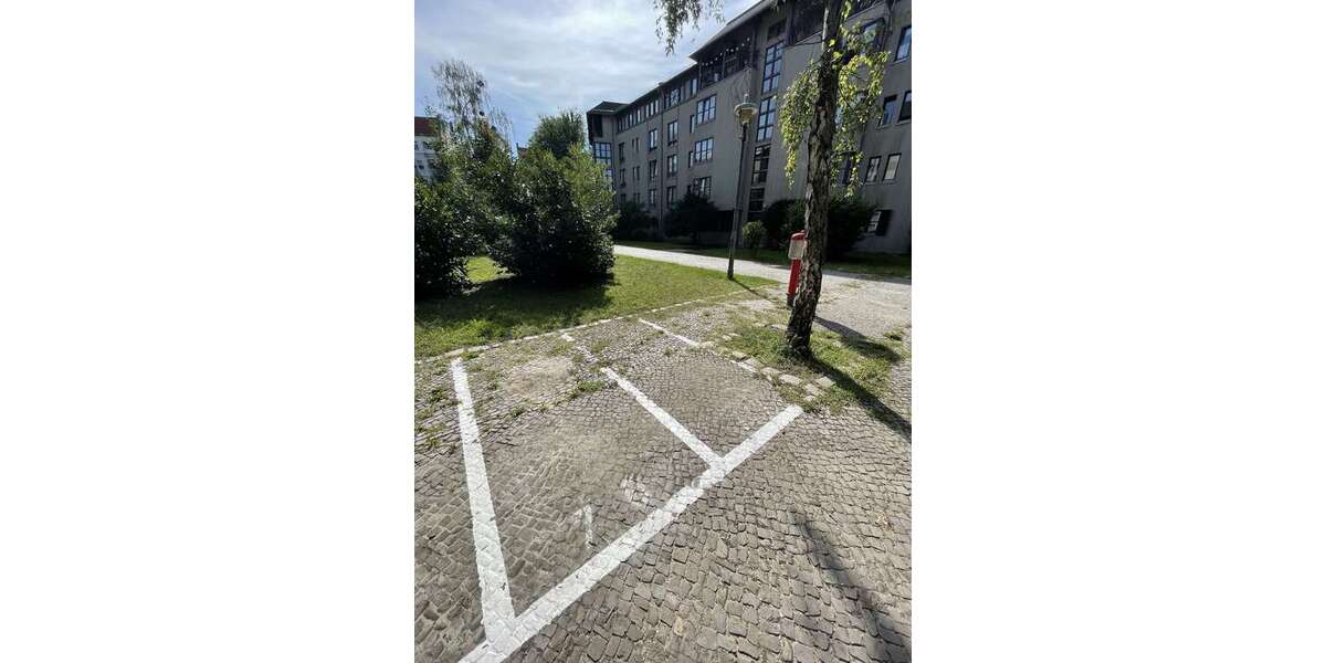 Garagen / Stellplätze Berlin Reinickendorf - 20&euro; | Angebot:26318210