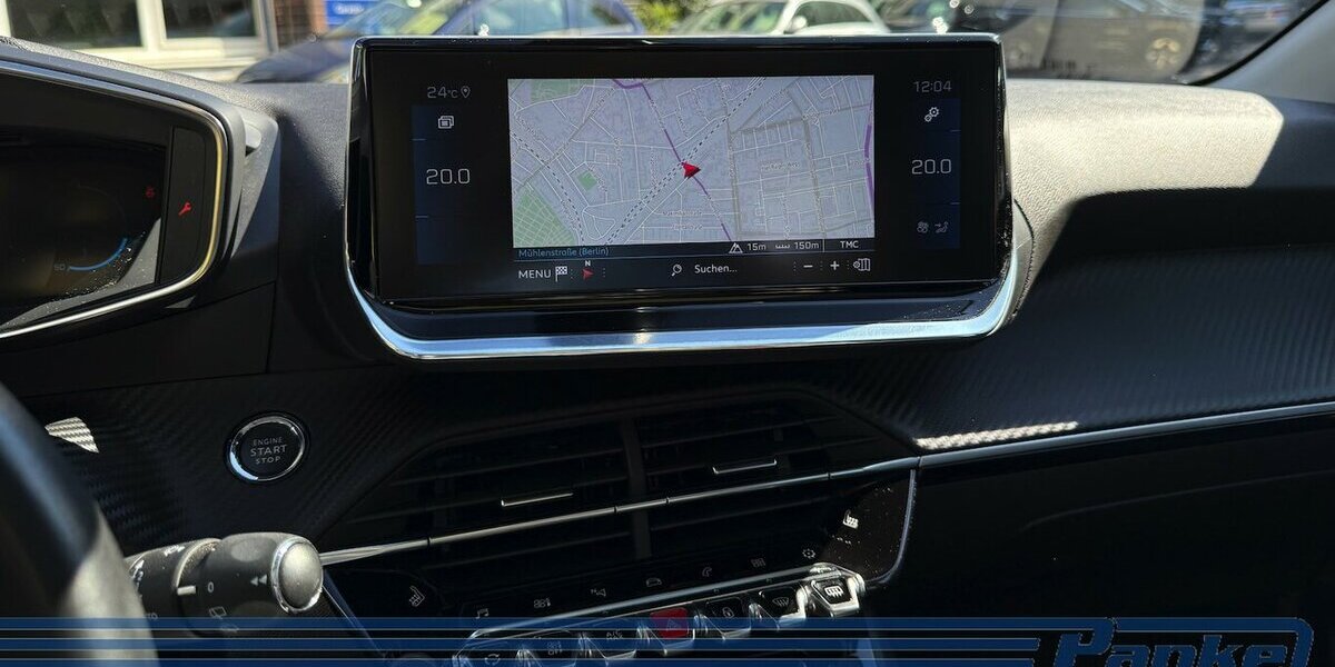 Peugeot 208 Allure*Pano*R-Cam*Navi*Keyless*LED* 32.381 km 13.690 &euro; Berlin 13187