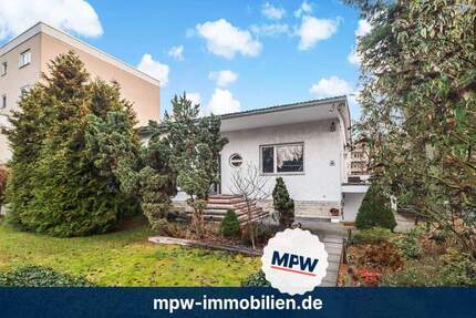 Charmantes WEG-Haus: ca. 1.700?m² Garten und viel Potenzial zum Gestalten 8 zimmer