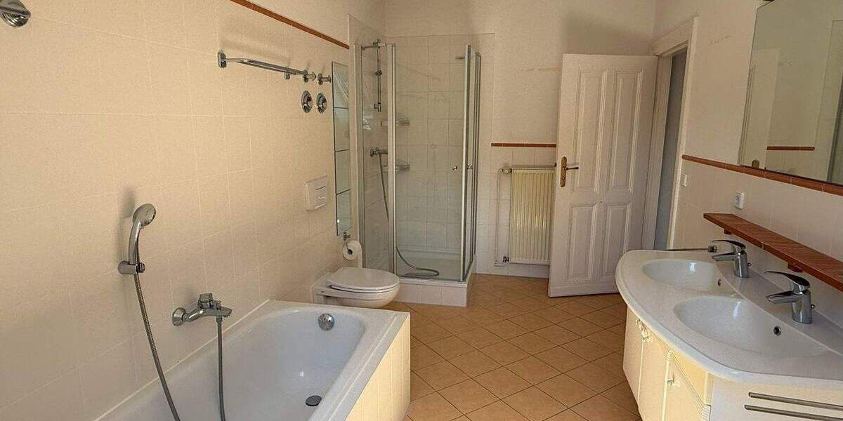 Etagenwohnung Berlin Friedrichshagen - 4 Zimmer, 100 m&sup2;, 540.000&euro; | Angebot:25699622