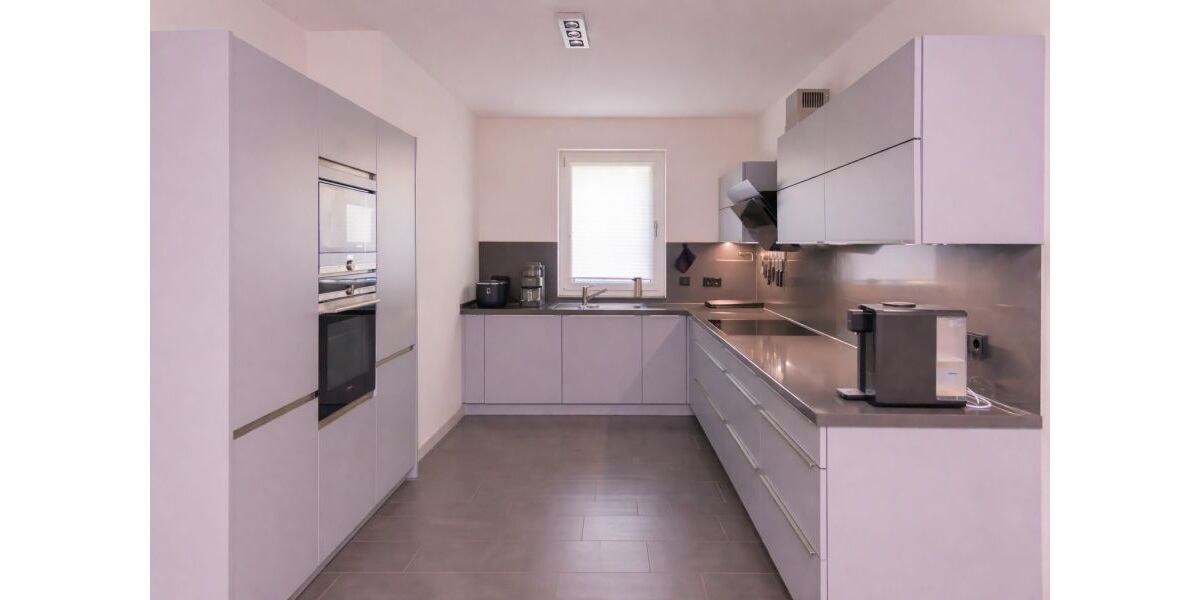 Provisionsfrei* Helles Zuhause mit Gartenidylle & Stellplatz - perfekt für Familien - Reihenmittelhaus Berlin Spandau | Angebot:26085367