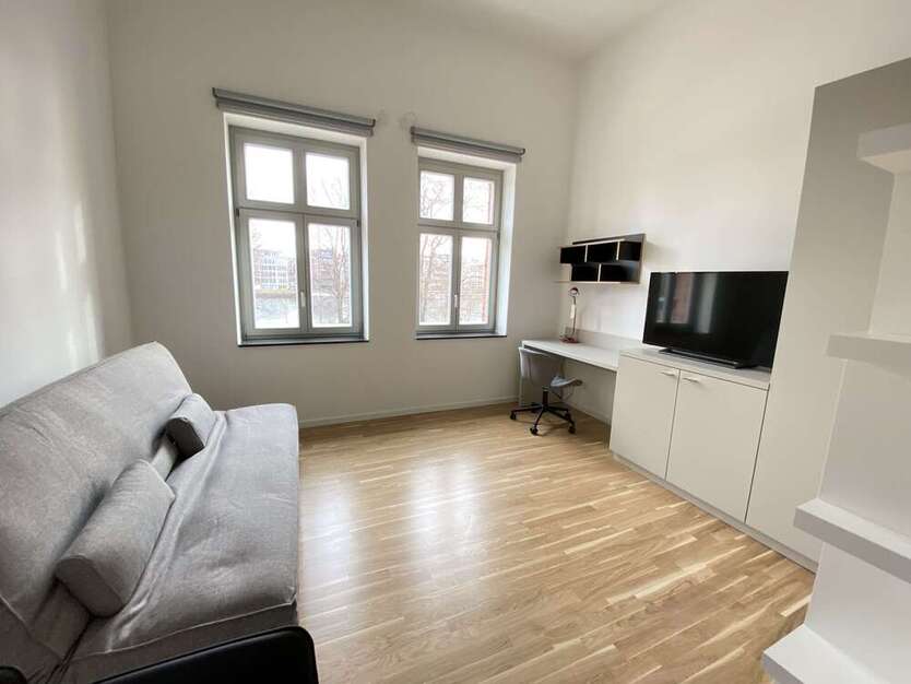 Wohnung zum Mieten in Berlin 649,23 € 24.04 m²