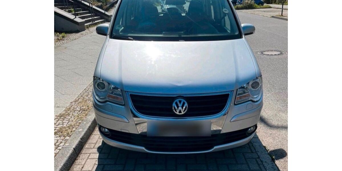 VW Touran 220.000 km 2.200 &euro; Berlin 12524