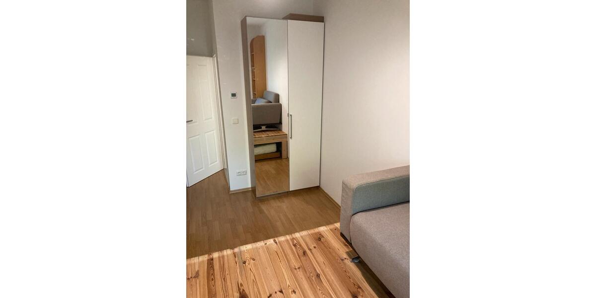 Erdgeschoßwohnung Berlin Lichtenberg - 1 Zimmer, 12 m&sup2;, 470&euro; | Angebot:25960784