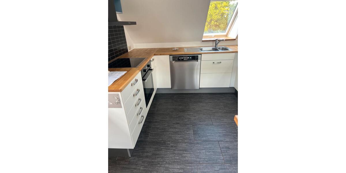 Dachgeschoßwohnung Berlin Steglitz-Zehlendorf - 5 Zimmer, 156 m&sup2;, 2.600&euro; | Angebot:26417272