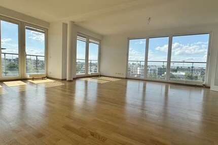 Wohnung Berlin Charlottenburg-Wilmersdorf - 3 Zimmer, 126 m&sup2;, 2.160&euro; | Angebot:27212210