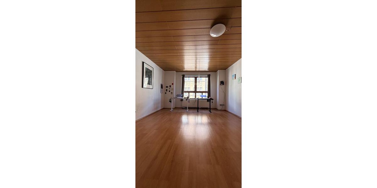 Etagenwohnung Berlin Marzahn-Hellersdorf - 2 Zimmer, 1 m&sup2;, 1.100&euro; | Angebot:26315872