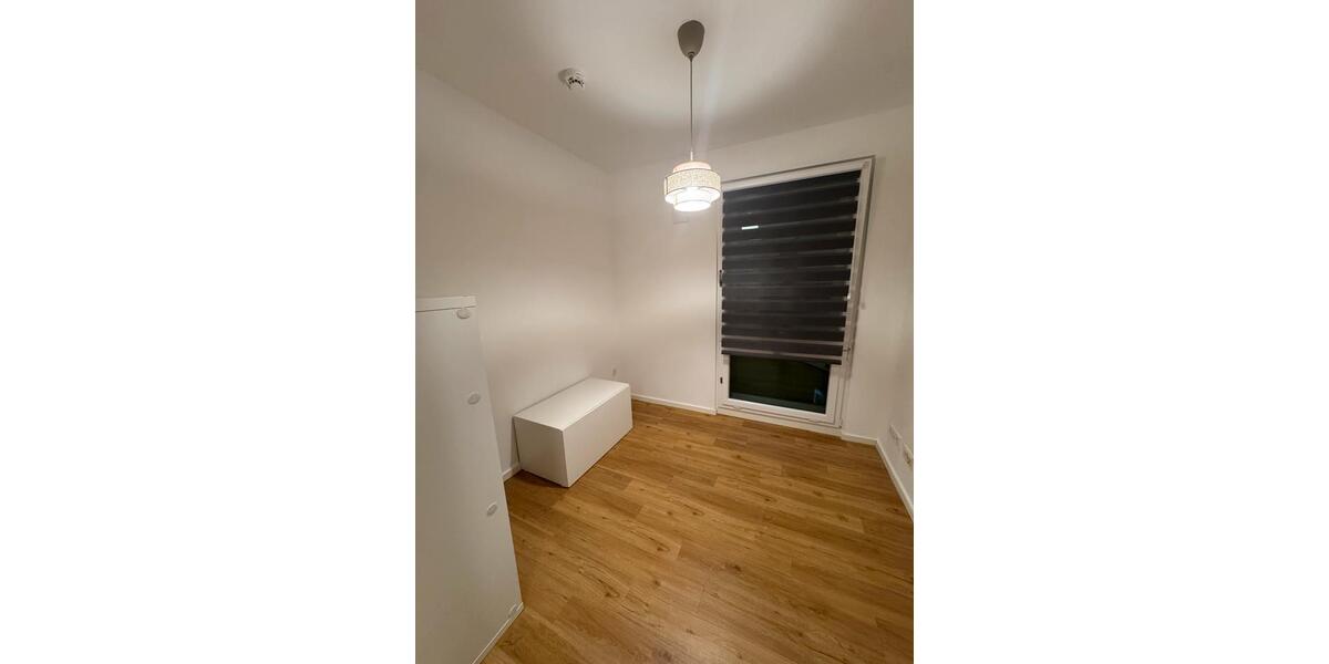 Etagenwohnung Berlin Charlottenburg-Wilmersdorf - 1 Zimmer, 110 m&sup2;, 600&euro; | Angebot:24662374