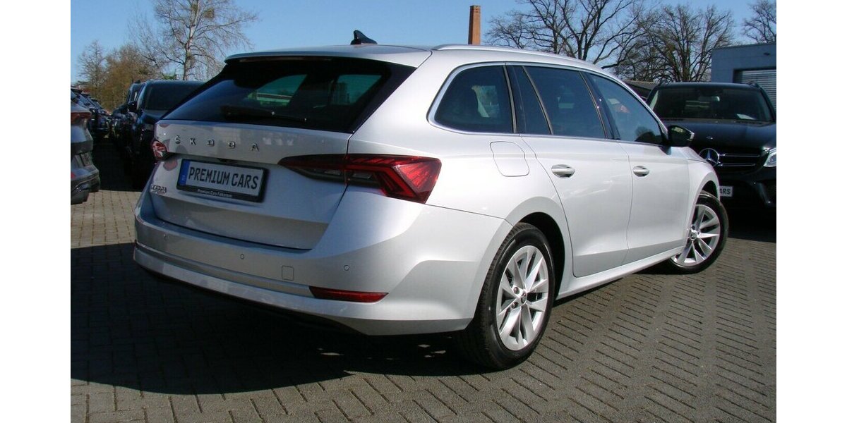 Skoda Octavia 2.0TDI Style ACC Columbus HeadUp AHK 48.103 km 26.980 &euro; Falkensee 14612