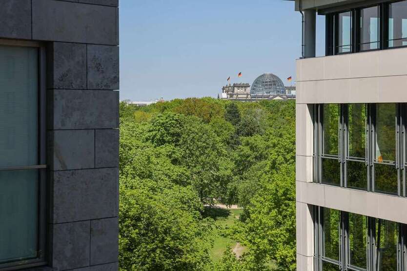 Wohnung zum Kaufen in Berlin 2.240.000 € 216 m²