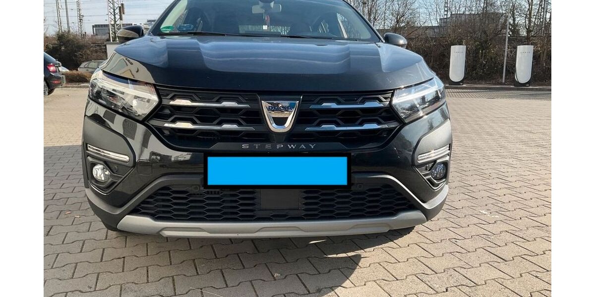 Dacia Sandero 58.586 km 9.000 &euro; Berlin 10178