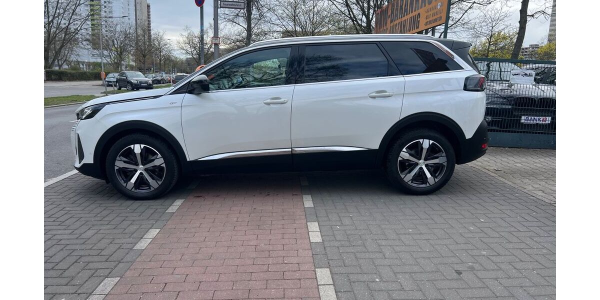 Peugeot 5008 39.000 km 22.990 &euro; Berlin 12353