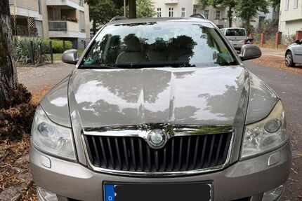 Skoda Octavia 179.000 km 3.100 &euro; Berlin 12103