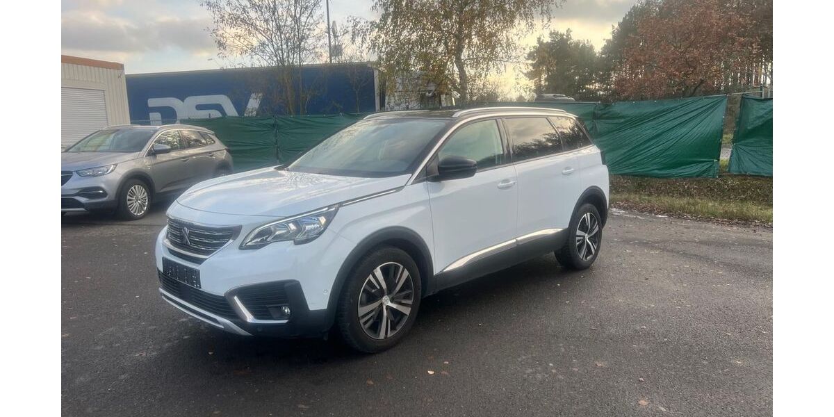 Peugeot 5008 186.000 km 12.100 &euro; Mittenwalde 15749